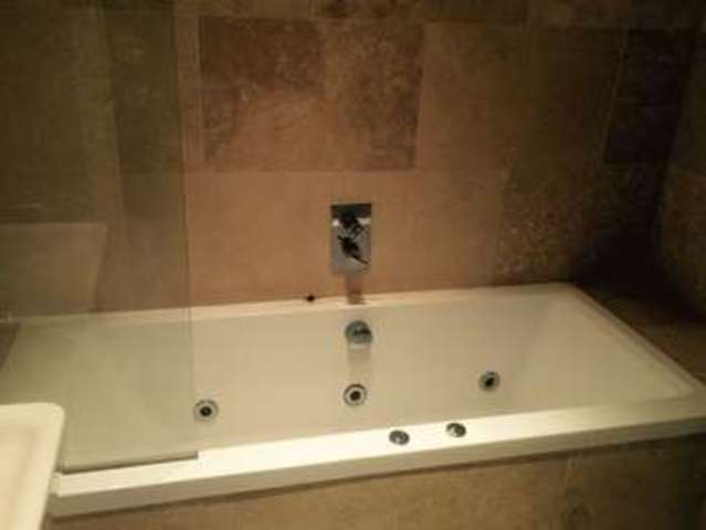  Image of 1 bedroom Flat to rent in St. Peters Street Huddersfield HD1 at St. Peters Street  Huddersfield, HD1 1EX