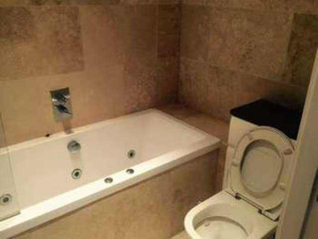  Image of 1 bedroom Flat to rent in St. Peters Street Huddersfield HD1 at St. Peters Street  Huddersfield, HD1 1EX