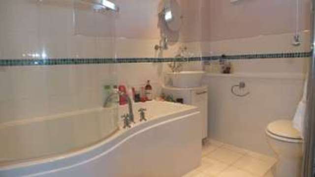  Image of 1 bedroom Flat for sale in St. Swithins Road Bridport DT6 at St. Swithins Road  Bridport, DT6 5DS