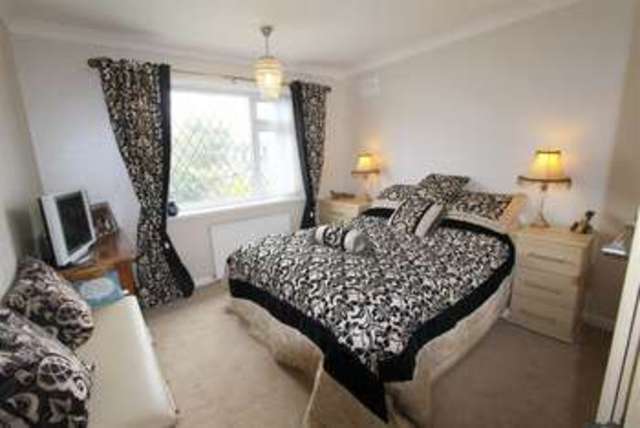  Image of 2 bedroom Property for sale in St. Thomas Road St. Annes Lytham St. Annes FY8 at St. Thomas Road Lytham St Annes Lytham St Annes, FY8 1JU