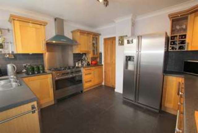  Image of 2 bedroom Property for sale in St. Thomas Road St. Annes Lytham St. Annes FY8 at St. Thomas Road Lytham St Annes Lytham St Annes, FY8 1JU