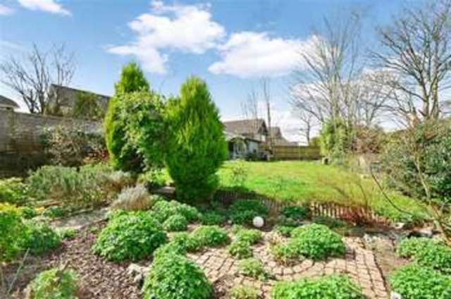  Image of 5 bedroom Semi-Detached house for sale in Stakes Hill Road Waterlooville PO7 at Waterlooville Hampshire Waterlooville, PO7 5UF