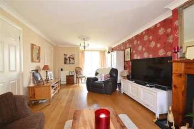  Image of 5 bedroom Semi-Detached house for sale in Stakes Hill Road Waterlooville PO7 at Waterlooville Hampshire Waterlooville, PO7 5UF