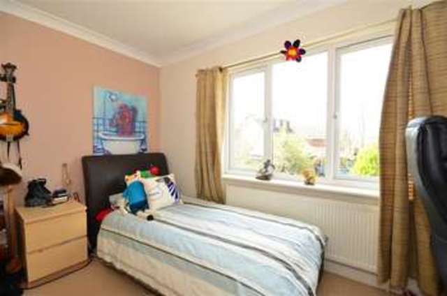  Image of 5 bedroom Semi-Detached house for sale in Stakes Hill Road Waterlooville PO7 at Waterlooville Hampshire Waterlooville, PO7 5UF
