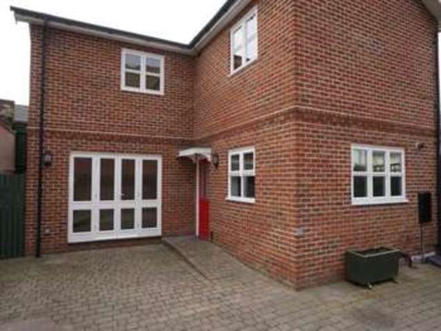  Image of 2 bedroom Detached house to rent in Stanley Road Tunbridge Wells TN1 at Stanley Road Tunbridge Wells Royal Tunbridge Wells, TN1 2BA