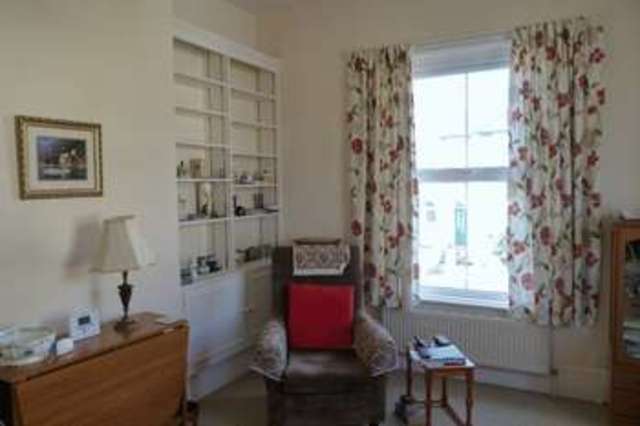  Image of 2 bedroom Flat to rent in Station Avenue Sandown PO36 at Station Avenue  Sandown, PO36 8HD