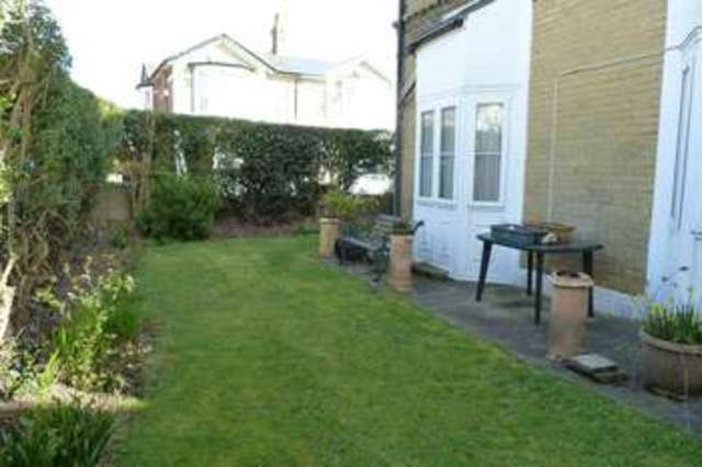  Image of 2 bedroom Flat to rent in Station Avenue Sandown PO36 at Station Avenue  Sandown, PO36 8HD