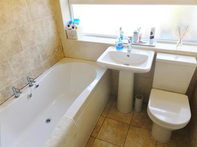  Image of 2 bedroom Terraced house for sale in Station Road Carshalton SM5 at Carshalton Surrey Carshalton, SM5 2LA