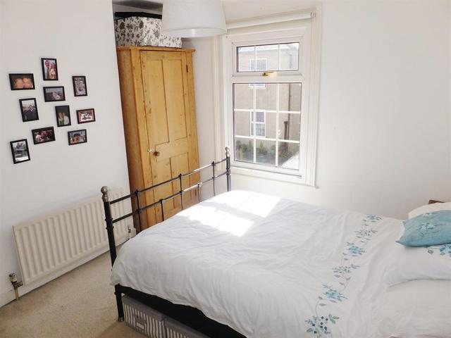  Image of 2 bedroom Terraced house for sale in Station Road Carshalton SM5 at Carshalton Surrey Carshalton, SM5 2LA