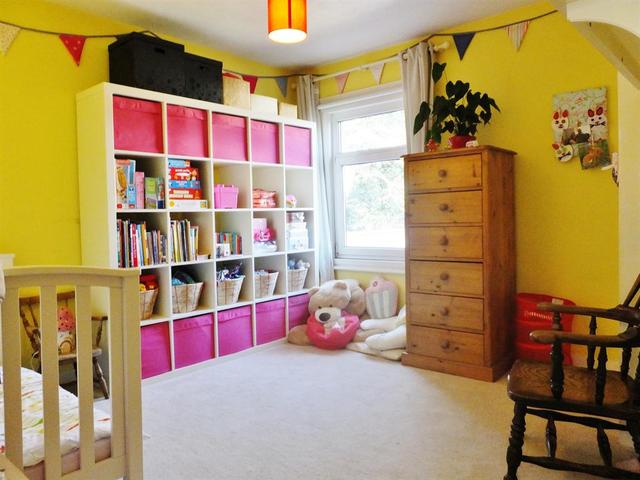  Image of 2 bedroom Terraced house for sale in Station Road Carshalton SM5 at Carshalton Surrey Carshalton, SM5 2LA