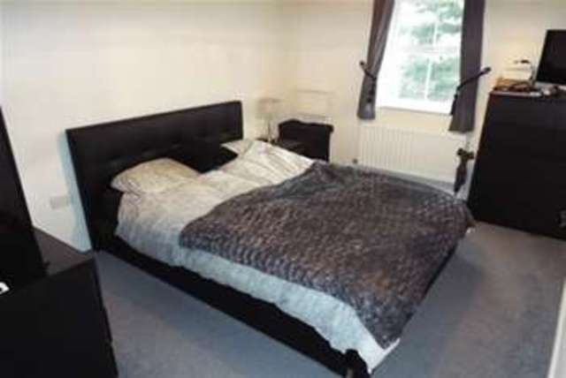  Image of 4 bedroom Semi-Detached house to rent in Stavely Way Gamston Nottingham NG2 at Nottingham, NG2 6QR
