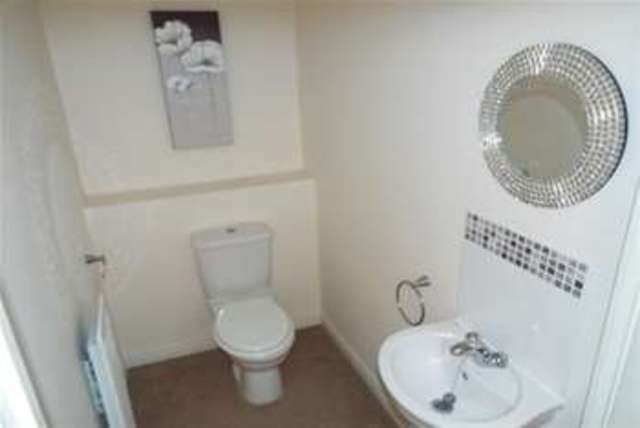  Image of 4 bedroom Semi-Detached house to rent in Stavely Way Gamston Nottingham NG2 at Nottingham, NG2 6QR