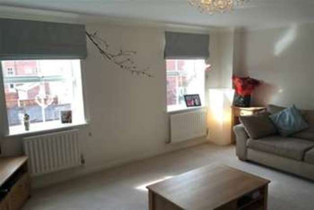  Image of 4 bedroom Semi-Detached house to rent in Stavely Way Gamston Nottingham NG2 at Nottingham, NG2 6QR