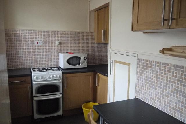  Image of 1 bedroom House Share to rent in Stepney Way London E1 at Whitechapel  London, E1 3ED