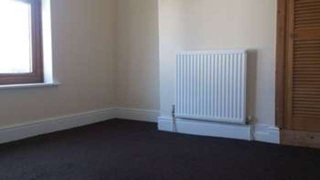  Image of 4 bedroom Semi-Detached house to rent in Stevens Street Lowestoft NR32 at Stevens Street  Lowestoft, NR32 2JE