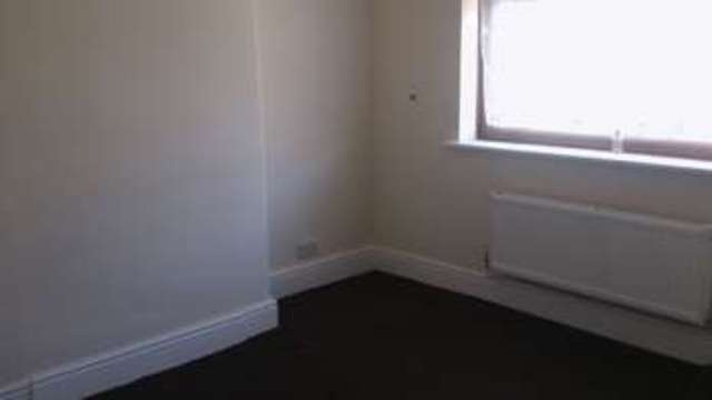  Image of 4 bedroom Semi-Detached house to rent in Stevens Street Lowestoft NR32 at Stevens Street  Lowestoft, NR32 2JE