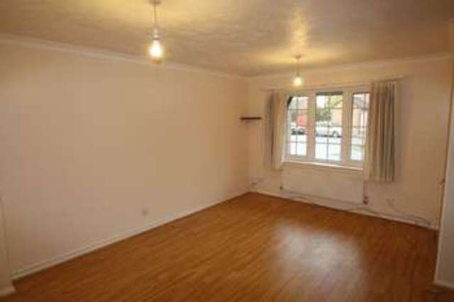  Image of 2 bedroom Terraced house to rent in Stirling Close Maidenbower Crawley RH10 at Stirling Close Maidenbower Crawley, RH10 7UZ