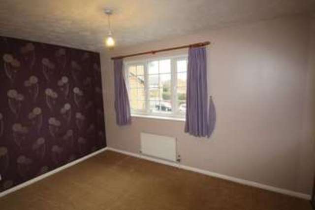  Image of 2 bedroom Terraced house to rent in Stirling Close Maidenbower Crawley RH10 at Stirling Close Maidenbower Crawley, RH10 7UZ