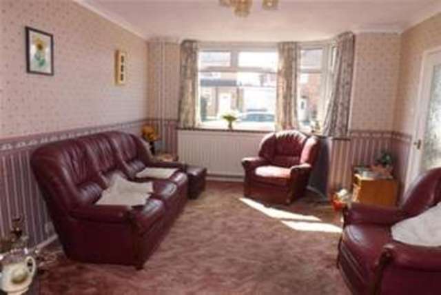  Image of 3 bedroom Semi-Detached house to rent in Stonehurst Road Braunstone Leicester LE3 at Leicester, LE3 2QB