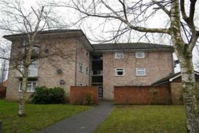  Image of 2 bedroom Flat to rent in Stephens Road Tadley RG26 at Tadley, RG26 3RZ