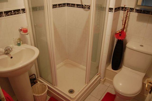  Image of 2 bedroom Flat for sale in Stratford Gardens Bromsgrove B60 at Stratford Gardens  Bromsgrove, B60 1EU