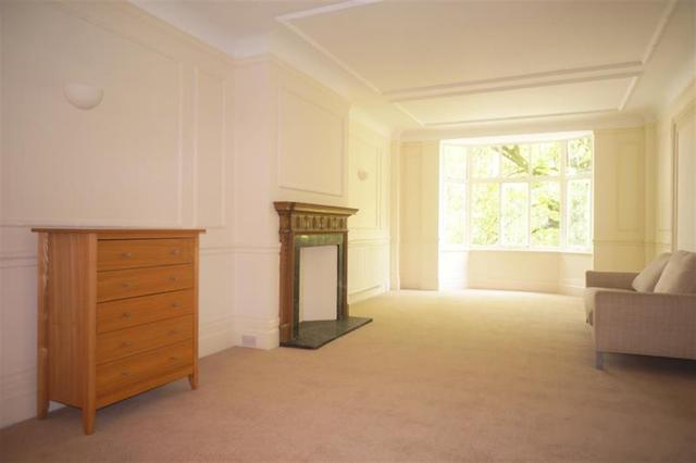  Image of 4 bedroom Flat to rent in Park Road London NW8 at Park Road St Johns Wood Lisson Grove, NW8 7HY