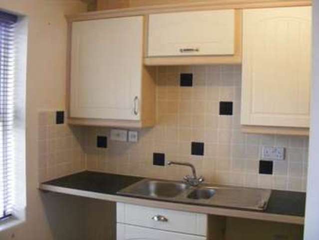  Image of 5 bedroom Detached house to rent in Stroud Way Weston-super-Mare BS24 at Weston Village Weston-super-Mare Locking, BS24 7HJ