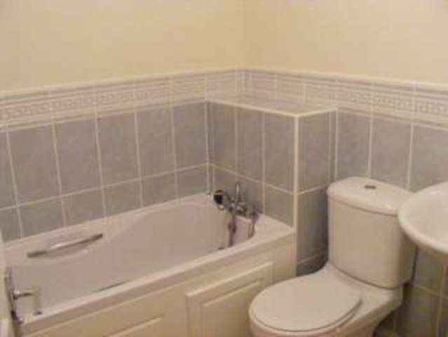  Image of 5 bedroom Detached house to rent in Stroud Way Weston-super-Mare BS24 at Weston Village Weston-super-Mare Locking, BS24 7HJ