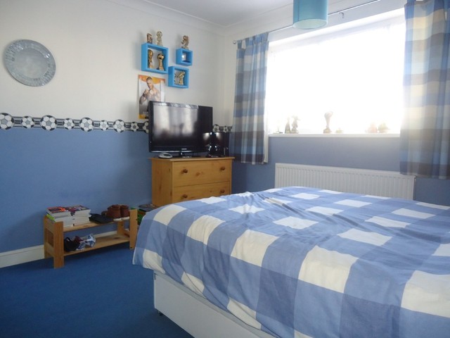  Image of 3 bedroom Terraced house for sale in Sunnyside Walk Havant PO9 at Sunnyside Walk  Warren Park, PO9 4HQ