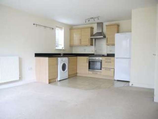  Image of 2 bedroom Flat to rent in Gamble Close Southampton SO19 at Gamble Close Sholing SOUTHAMPTON, SO19 2PQ