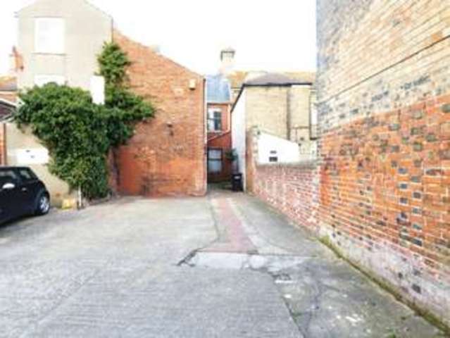  Image of 4 bedroom Property for sale in Surrey Street Lowestoft NR32 at Surrey Street  Lowestoft, NR32 1LJ