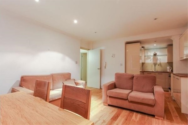  Image of 2 bedroom Flat to rent in Sussex Gardens London W2 at LANCASTER GATE, W2 3UA