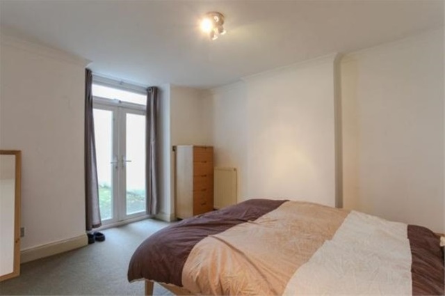 Image of 2 bedroom Flat to rent in Sussex Gardens London W2 at LANCASTER GATE, W2 3UA