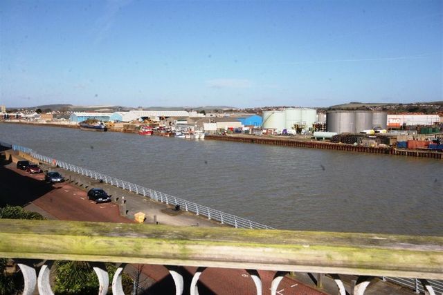  Image of 2 bedroom Property for sale in Sussex Wharf Shoreham-by-Sea BN43 at Sussex Wharf Shoreham By Sea Shoreham By Sea, BN43 5BJ