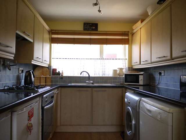  Image of 3 bedroom Semi-Detached house for sale in Swaledale Bracknell RG12 at Swaledale  Bracknell, RG12 7ET