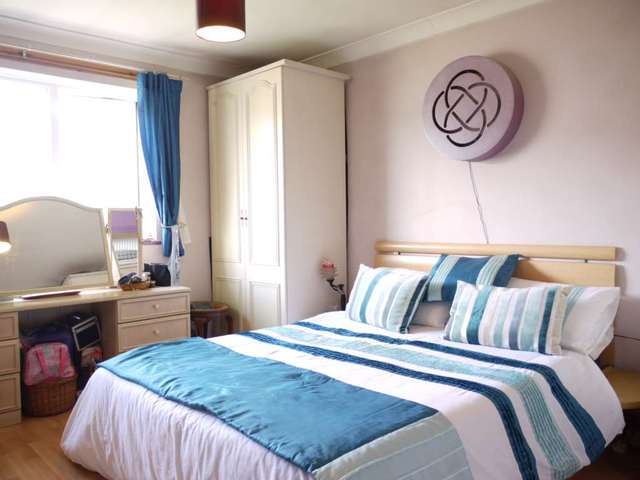  Image of 3 bedroom Semi-Detached house for sale in Swaledale Bracknell RG12 at Swaledale  Bracknell, RG12 7ET