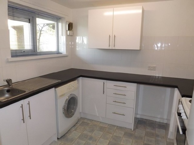  Image of 2 bedroom Flat to rent in Taranto Road Southampton SO16 at Aldermoor Southampton Not specified, SO16 5PP