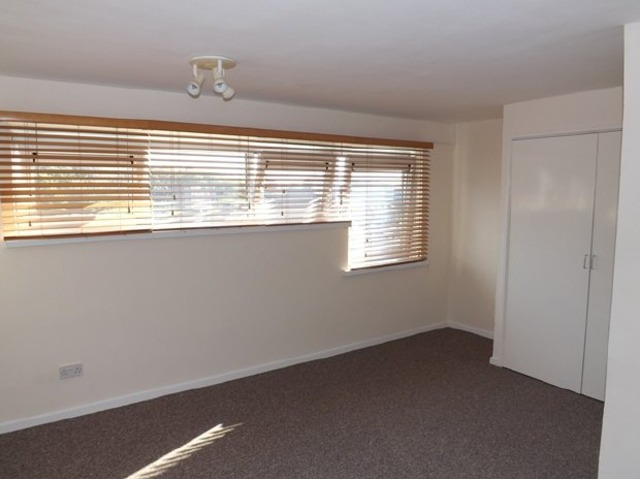  Image of 2 bedroom Flat to rent in Taranto Road Southampton SO16 at Aldermoor Southampton Not specified, SO16 5PP