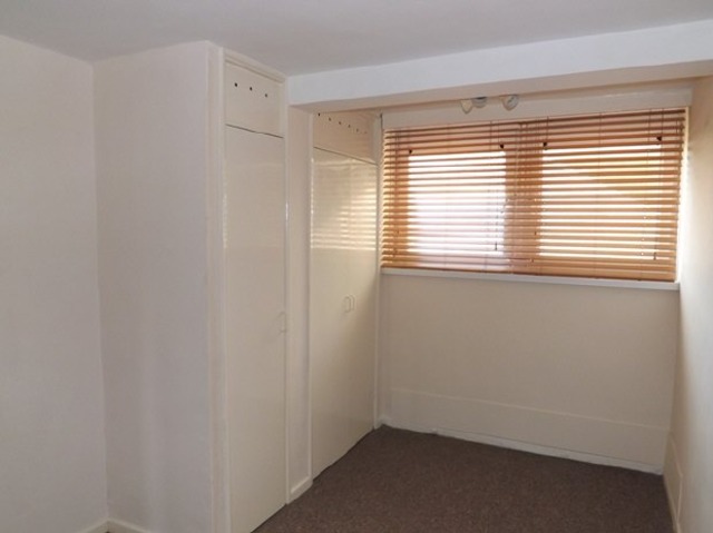  Image of 2 bedroom Flat to rent in Taranto Road Southampton SO16 at Aldermoor Southampton Not specified, SO16 5PP