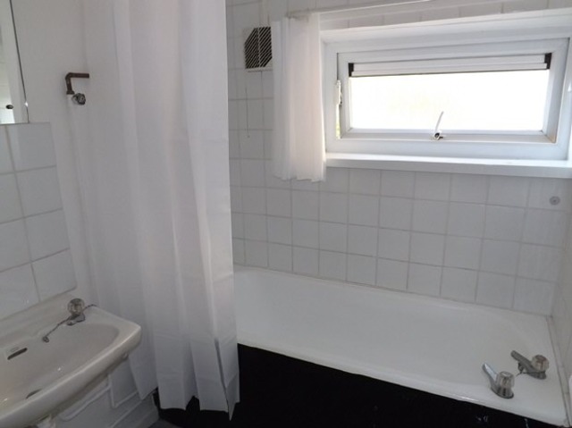  Image of 2 bedroom Flat to rent in Taranto Road Southampton SO16 at Aldermoor Southampton Not specified, SO16 5PP
