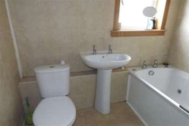  Image of 2 bedroom Flat to rent in Tarbolton East Kilbride Glasgow G74 at Glasgow, G74 3SQ