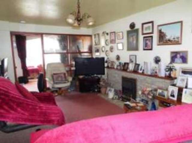  Image of 3 bedroom Detached house for sale in Drake Avenue Teignmouth TQ14 at Teignmouth Devon Teignmouth, TQ14 9NA