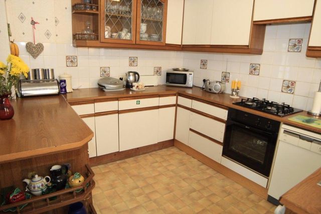  Image of 3 bedroom Bungalow for sale in Tern Close Hythe Southampton SO45 at Tern Close  Hythe, Southampton, SO45 3GE