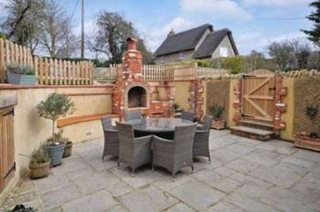  Image of 4 bedroom Cottage to rent in Thame Road Great Haseley Oxford OX44 at Great Haseley Oxford Oxfordshire, OX44 7JF