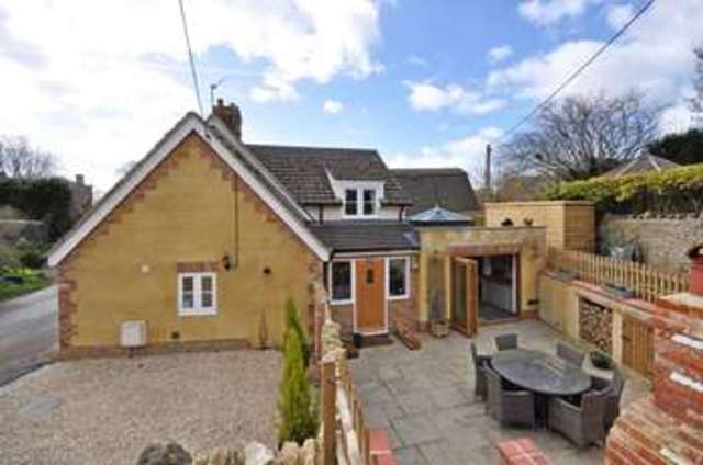  Image of 4 bedroom Cottage to rent in Thame Road Great Haseley Oxford OX44 at Great Haseley Oxford Oxfordshire, OX44 7JF