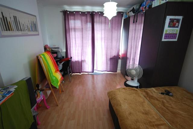  Image of 2 bedroom Flat for sale in South Gardens The Avenue Wembley HA9 at WEMBLEY, HA9 9PG