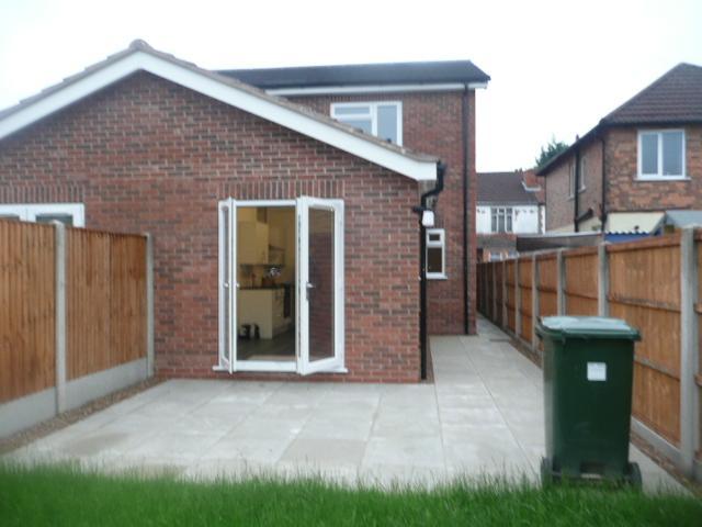  Image of 3 bedroom Semi-Detached house to rent in The Elms Colwick Nottingham NG4 at Colwick  Nottingham, NG4 2FW