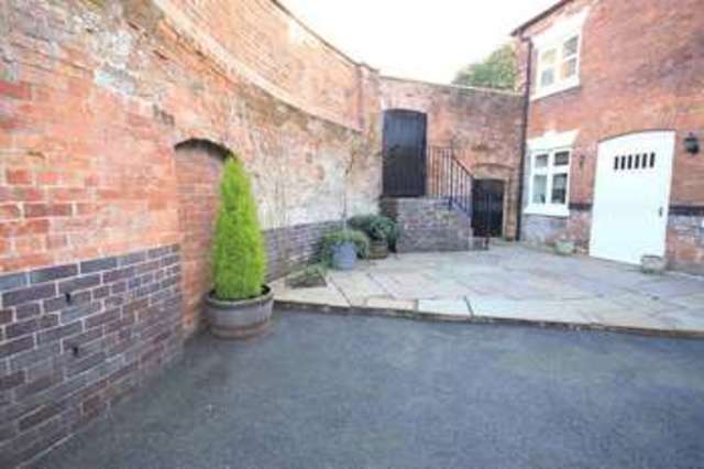  Image of 4 bedroom Detached house for sale in The Mount Whitchurch SY13 at The Mount  Whitchurch, SY13 1GX