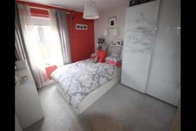  Image of 2 bedroom Flat to rent in The Pines Sale M33 at Sale, M33 3SW