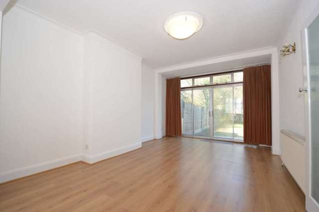  Image of 3 bedroom Semi-Detached house to rent in The Ridgeway London N11 at The Ridgeway Friern Barnet London, N11 3LG